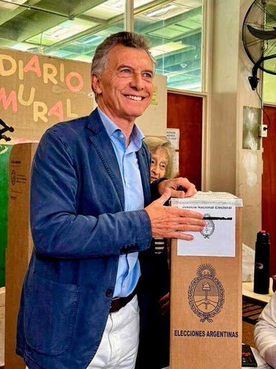 Mauricio Macri backs Javier Milei's political agenda