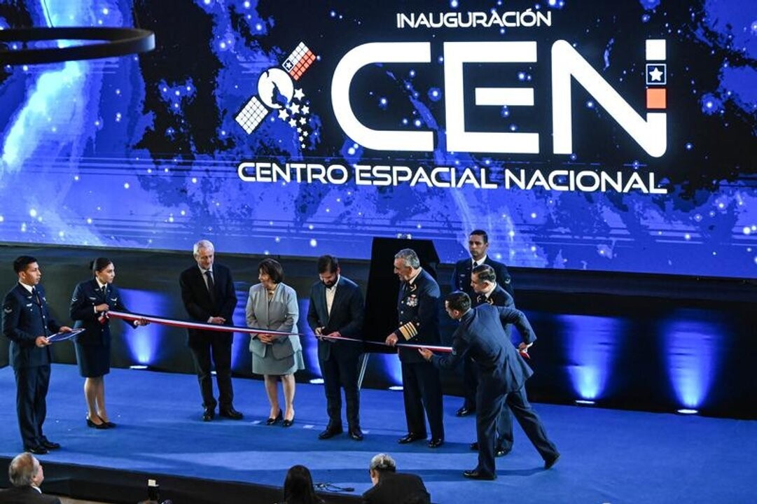 Chilean President inaugurates new National Space Center