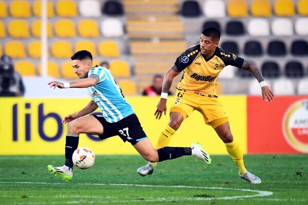Racing Club побеждает Coquimbo Unido в Кубке Южной Америки