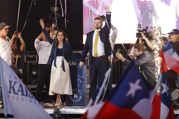 Chile's Presidential Campaign Closes with Far-Right Dispute