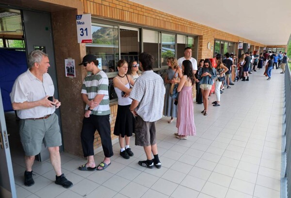 Chileans Vote in Election Dominated by Crime and Migration