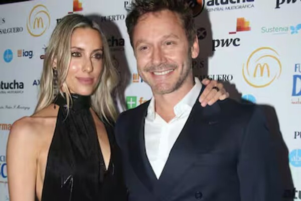 Benjamín Vicuña Confirms His Relationship at an Event