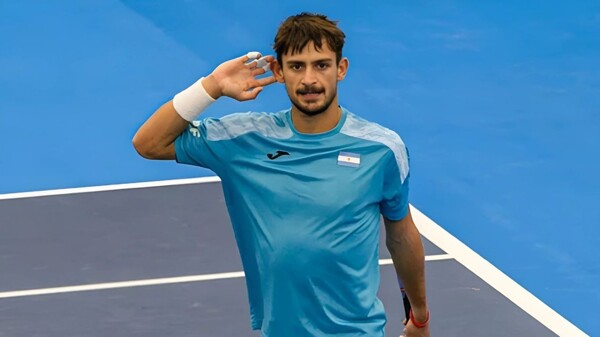 Dzumhur advances to quarter-finals after defeating Navone