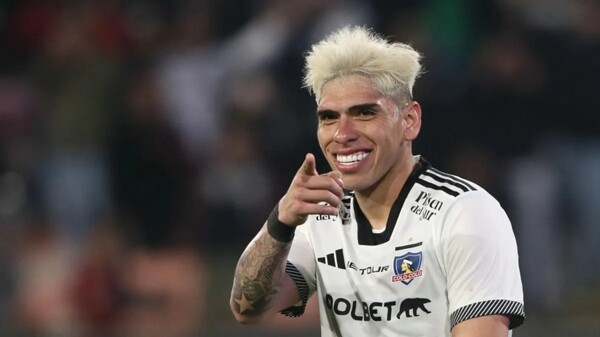 Colo-Colo рассматривает переход Карлоса Паласиоса в Боку Хуниорс